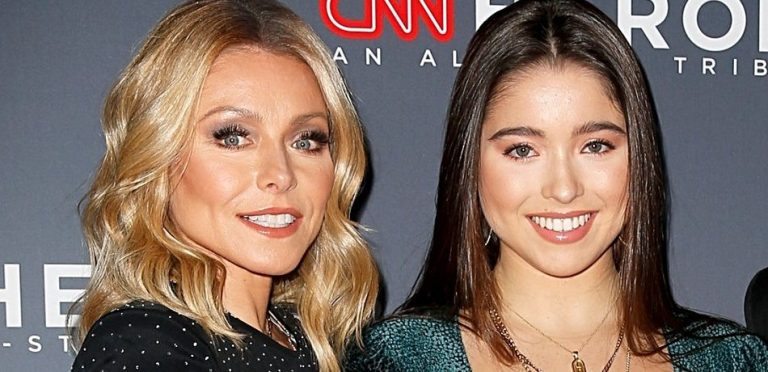 Lola Consuelos Botox Plastic Surgery