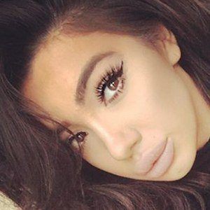 Chloe Khan Plastic Surgery Face