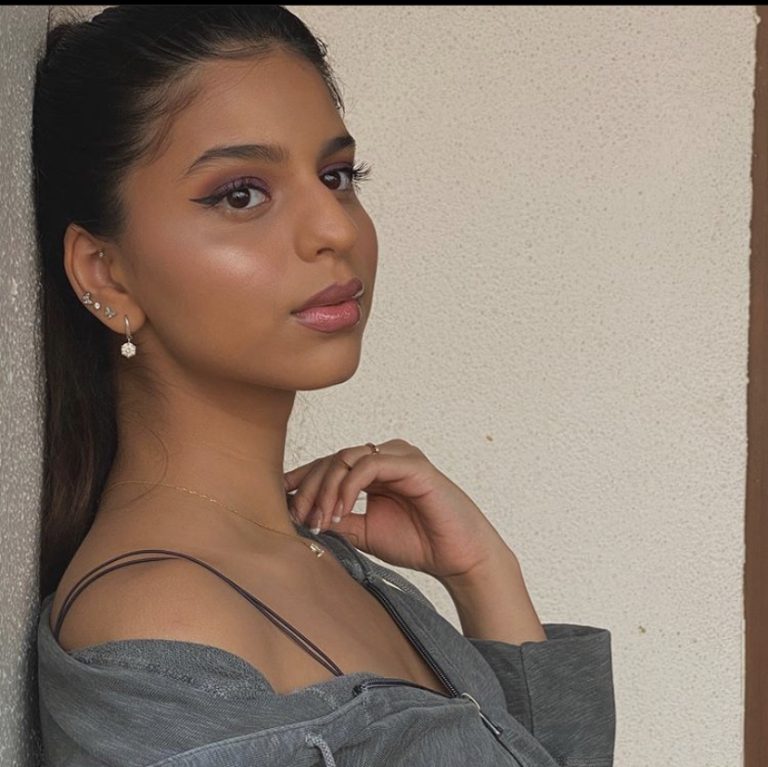 Suhana Khan Plastic Surgery Face